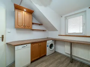 Prodej bytu 3+1, Olomouc, Chválkovická, 92 m2