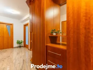 Pronájem bytu 3+1, Znojmo, náměstí Svobody, 95 m2