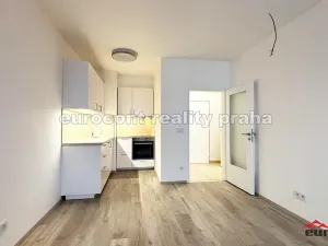 Pronájem bytu 2+kk, Praha, Fabiánové, 48 m2