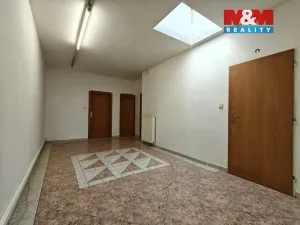 Pronájem bytu 2+kk, Opava - Město, Dolní náměstí, 94 m2