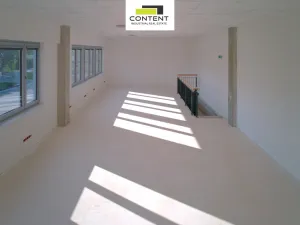 Pronájem skladu, Mikulov, Nádražní, 1000 m2
