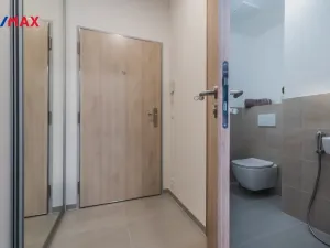 Pronájem bytu 3+kk, Praha - Libeň, Na Libušáku, 71 m2