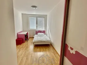 Prodej bytu 3+kk, Praha - Vysočany, Poděbradská, 78 m2