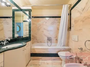 Pronájem bytu 3+1, Praha - Vinohrady, Polská, 105 m2