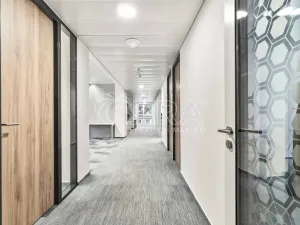 Pronájem kanceláře, Praha - Dejvice, Evropská, 236 m2