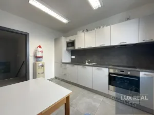 Pronájem kanceláře, Brno, Úlehlova, 110 m2