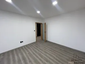 Pronájem bytu 3+1, Jihlava, Březinova, 74 m2