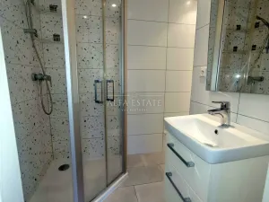 Pronájem bytu 2+1, Karlovy Vary, Krymská, 51 m2