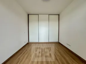 Pronájem bytu 2+kk, Znojmo, Tovární, 50 m2