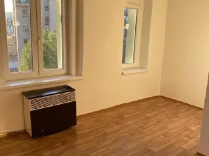 Pronájem bytu 2+kk, Praha - Vysočany, Freyova, 65 m2