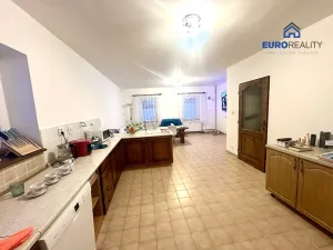 Prodej rodinného domu, Toužim - Bezděkov, 236 m2