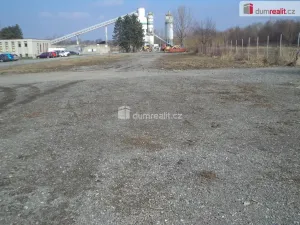 Pronájem komerční nemovitosti, Staré Město, Na Zbytkách, 2000 m2