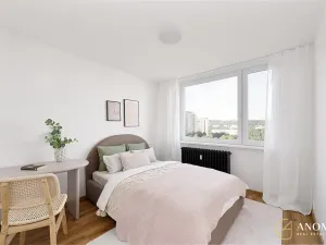 Prodej bytu 4+kk, Praha - Kobylisy, Třebenická, 73 m2