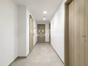 Pronájem bytu 2+kk, Praha - Hloubětín, Poděbradská, 60 m2