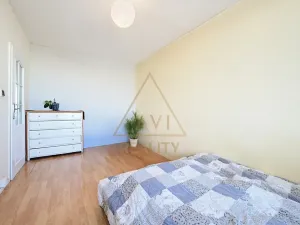 Prodej bytu 3+1, Praha - Prosek, Vysočanská, 74 m2