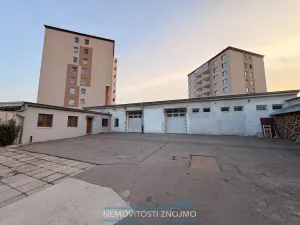 Pronájem výrobních prostor, Znojmo, Bolzanova, 496 m2