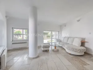 Prodej vily, Křižanov, Benešovo náměstí, 530 m2