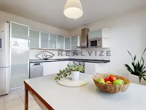 Prodej rodinného domu, Roudné, 265 m2