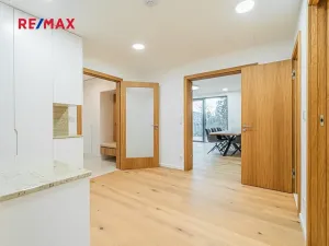 Pronájem bytu 3+kk, Praha - Kunratice, Děbolínská, 92 m2