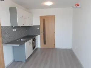 Prodej bytu 2+kk, Milovice, Višňová, 33 m2