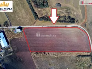 Prodej komerčního pozemku, Úsilné, 7491 m2