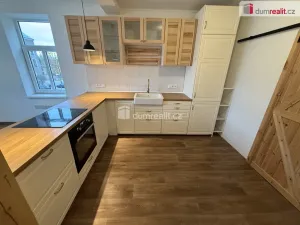 Pronájem bytu 2+kk, Jílové, Mírové nám., 52 m2