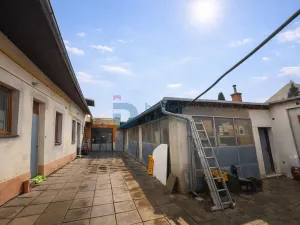 Prodej výrobních prostor, Prostějov, Husovo nám., 333 m2
