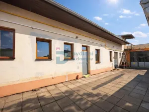 Prodej výrobních prostor, Prostějov, Husovo nám., 333 m2