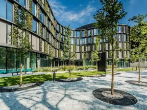 Pronájem obchodního prostoru, Praha - Karlín, Pernerova, 204 m2