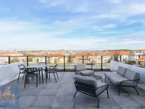Pronájem kanceláře, Praha - Nusle, 5. května, 830 m2