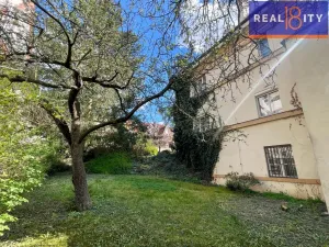 Prodej vily, Praha, Na pískách, 528 m2