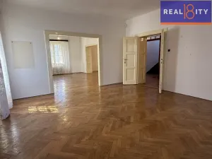 Prodej vily, Praha, Na pískách, 528 m2