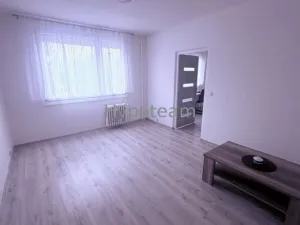 Pronájem bytu 1+1, Ústí nad Labem - Severní Terasa, Švestková, 34 m2