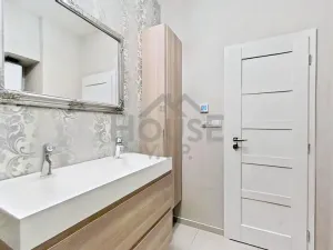 Prodej bytu 3+kk, Praha - Smíchov, Svornosti, 75 m2