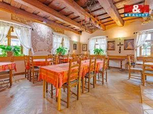 Prodej restaurace, Studnice, 130 m2