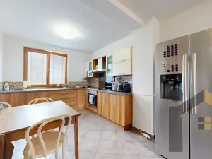 Pronájem bytu 3+kk, Praha - Hostivař, Hornoměcholupská, 84 m2