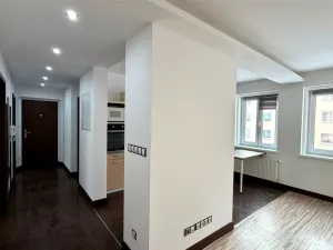 Pronájem bytu 4+kk, Cheb, Husova, 78 m2