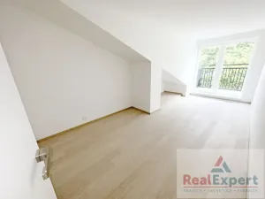 Pronájem bytu 4+kk, Praha - Vršovice, Oblouková, 136 m2