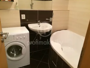 Pronájem bytu 2+kk, Brno, Leitnerova, 65 m2