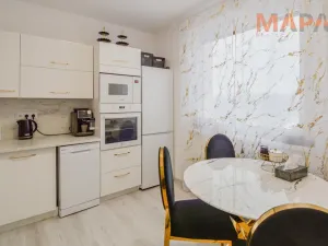 Prodej bytu 3+1, Jirkov, Na Borku, 72 m2