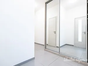 Pronájem bytu 2+kk, Praha - Strašnice, Černokostelecká, 51 m2