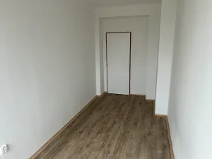 Pronájem bytu 3+1, Mlečice, 72 m2