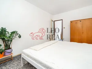 Prodej bytu 3+1, Praha - Lhotka, Štúrova, 69 m2