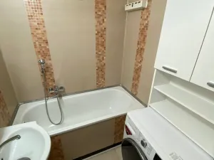 Pronájem bytu 4+1, Nové Město nad Metují, Nad Stadionem, 74 m2