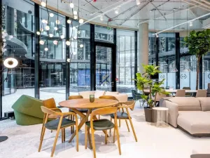 Pronájem kanceláře, Praha - Karlín, Pernerova, 204 m2