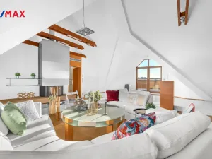 Prodej bytu 5+kk, Praha - Dolní Měcholupy, Za kovárnou, 219 m2