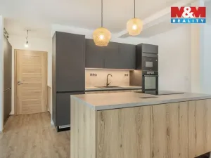 Prodej rodinného domu, Zbuzany, U Menhiru III, 150 m2
