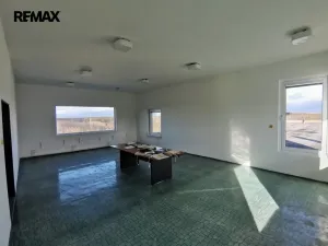Prodej výrobních prostor, Uherčice, 1500 m2