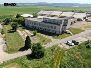 Prodej výrobních prostor, Uherčice, 1500 m2