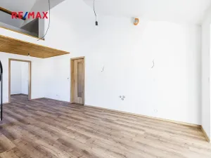 Prodej bytu 3+kk, Svoboda nad Úpou, Nádražní, 65 m2